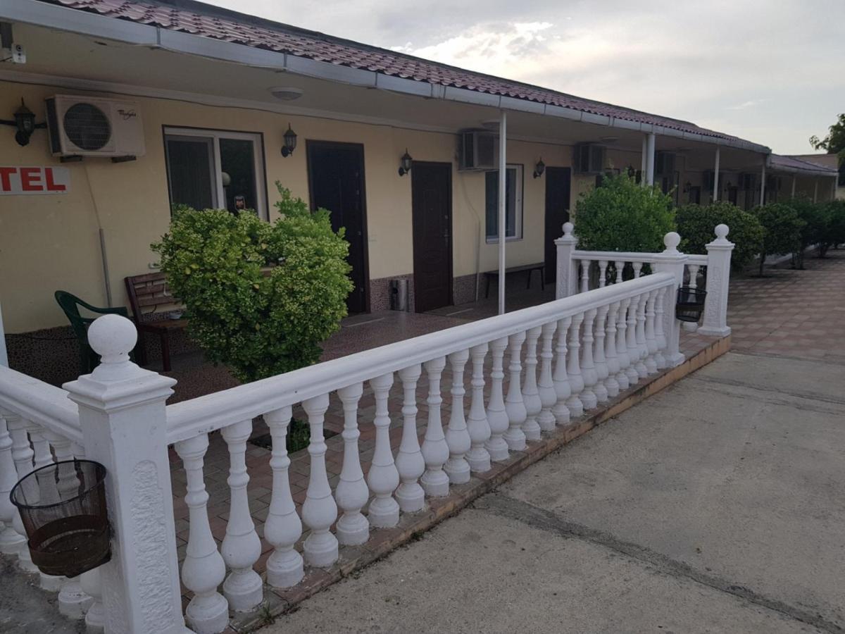 Hotel Selika Rustawi Exterior foto