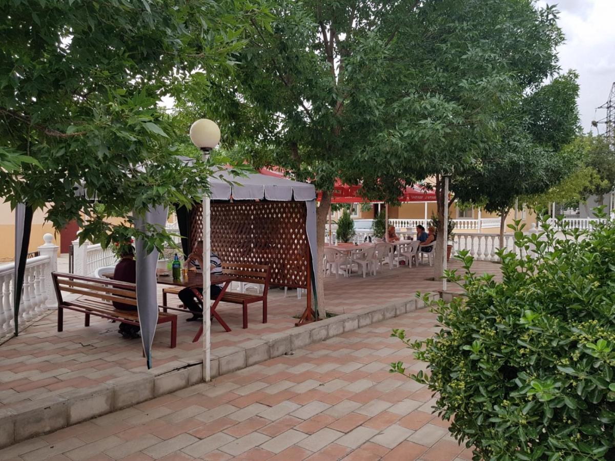 Hotel Selika Rustawi Exterior foto